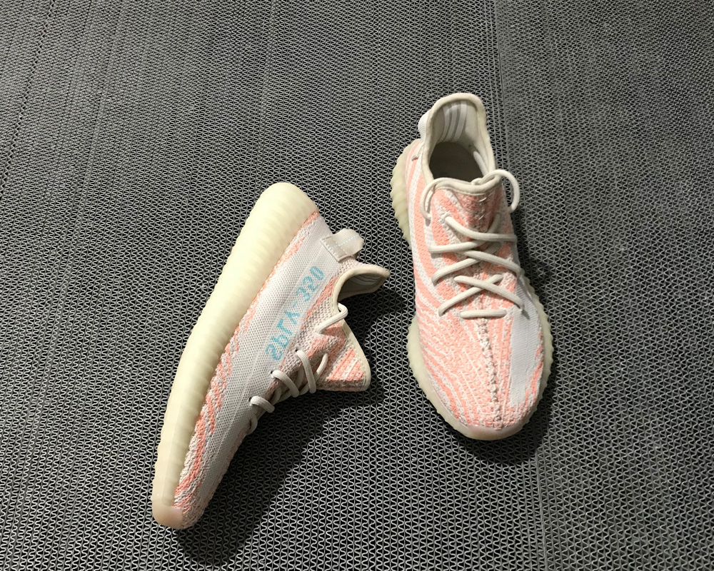 chalk coral yeezy