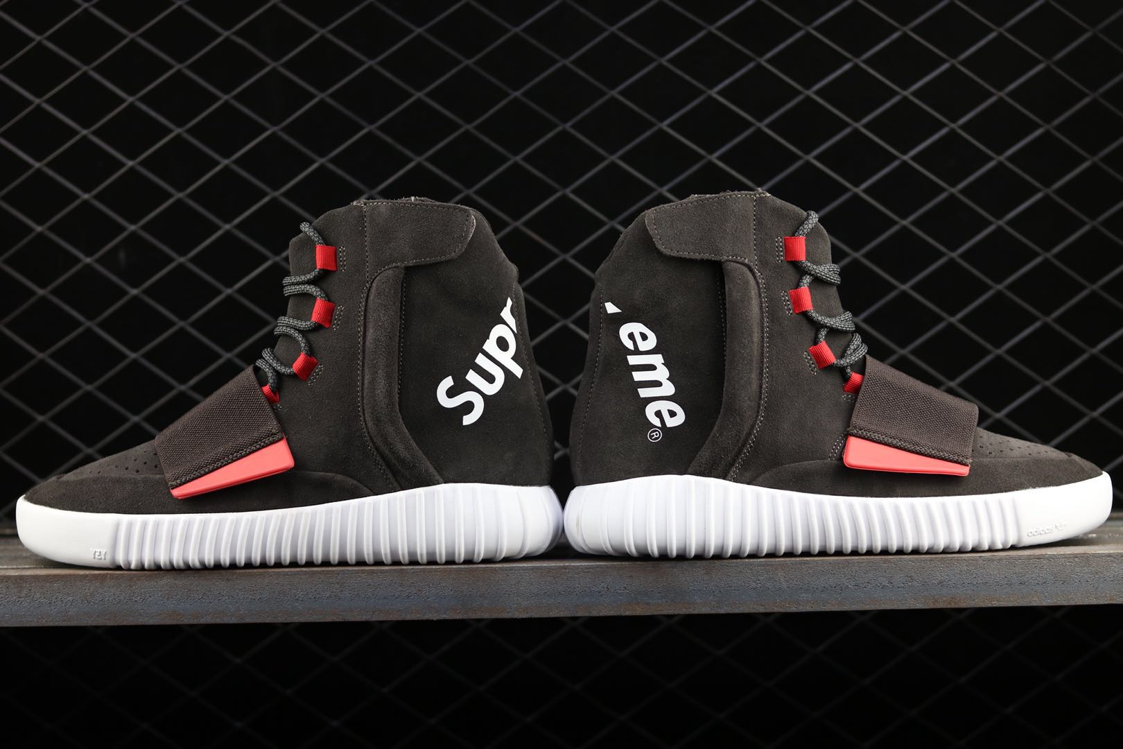 yeezy 750 red october