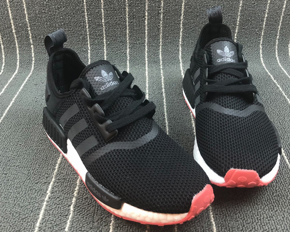 adidas nmd r1 core black trace scarlet
