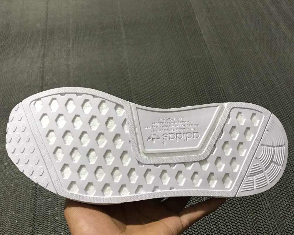 adidas-NMD-R1-Glitch-Camo-White-Black-For-Sale-4