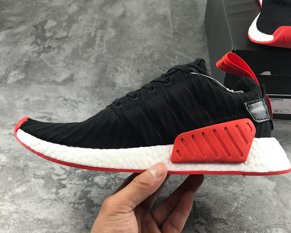 nmd r2 black and red