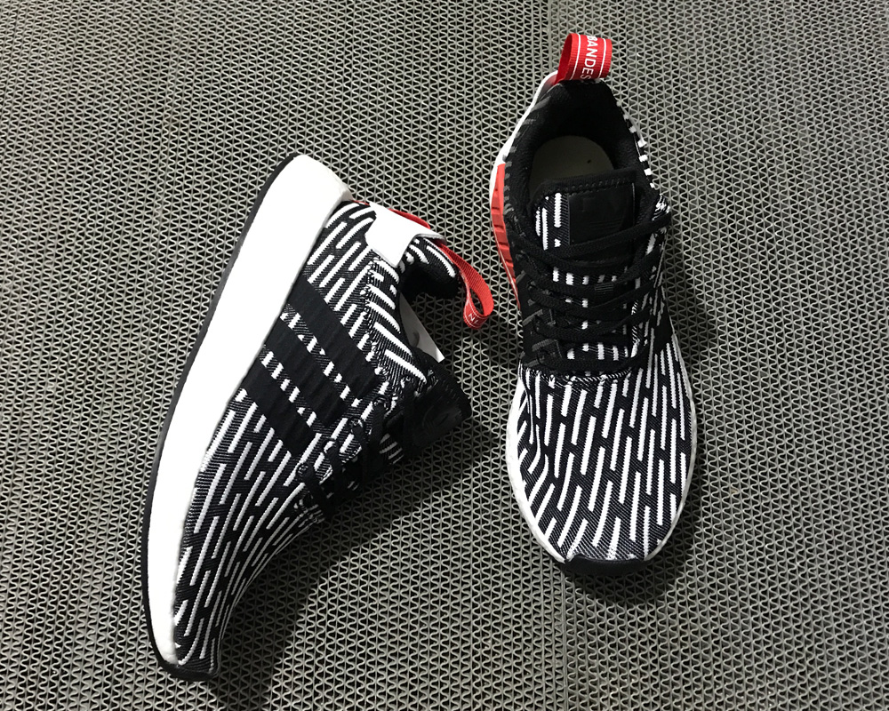 adidas nmd r2 primeknit black red