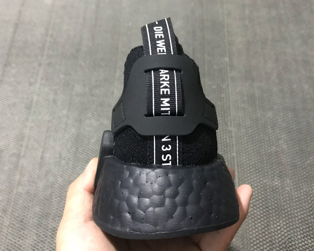 adidas nmd r2 pk triple black