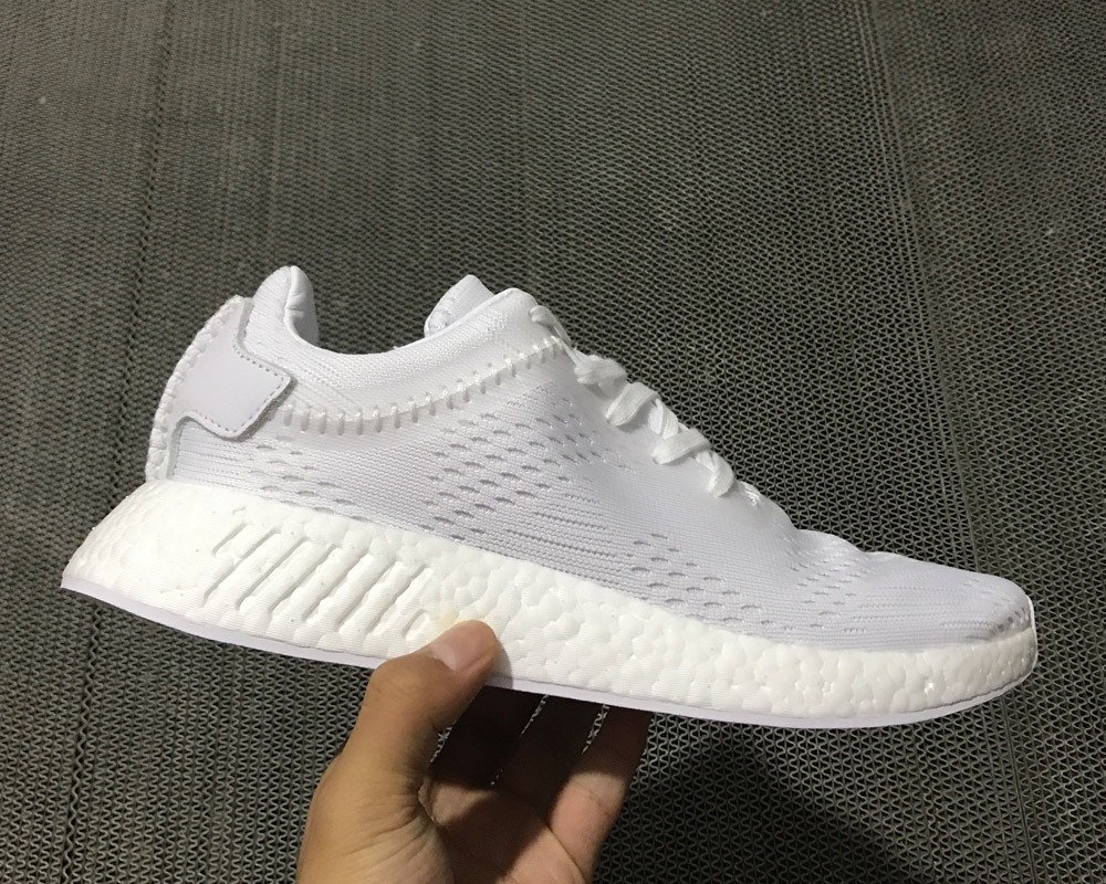 triple white nmd r2