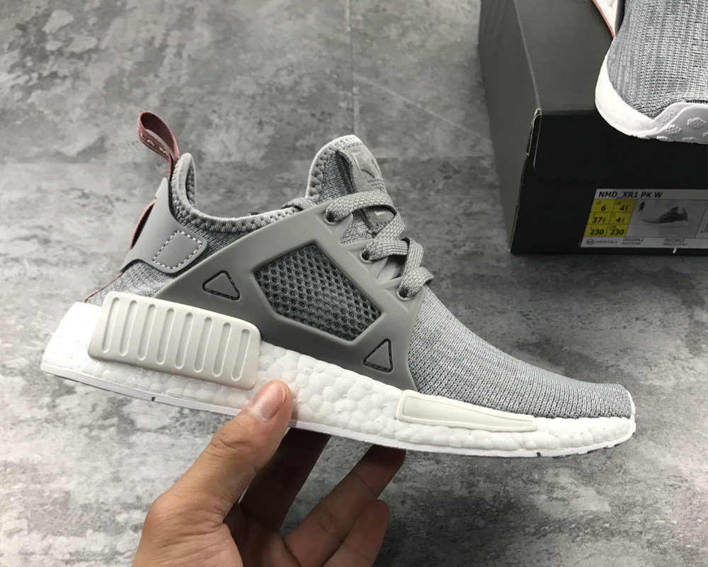 Search result on Amazon. foradidas nmd xr1 Schuh.