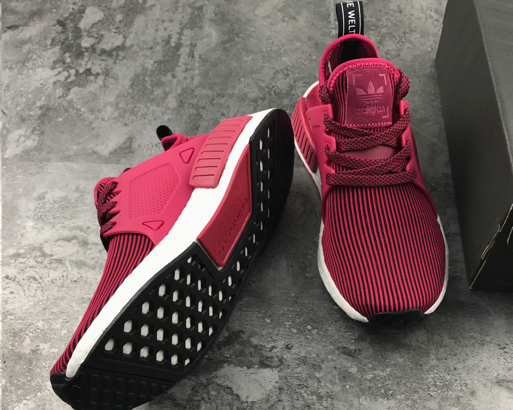 nmd xr1 unity pink