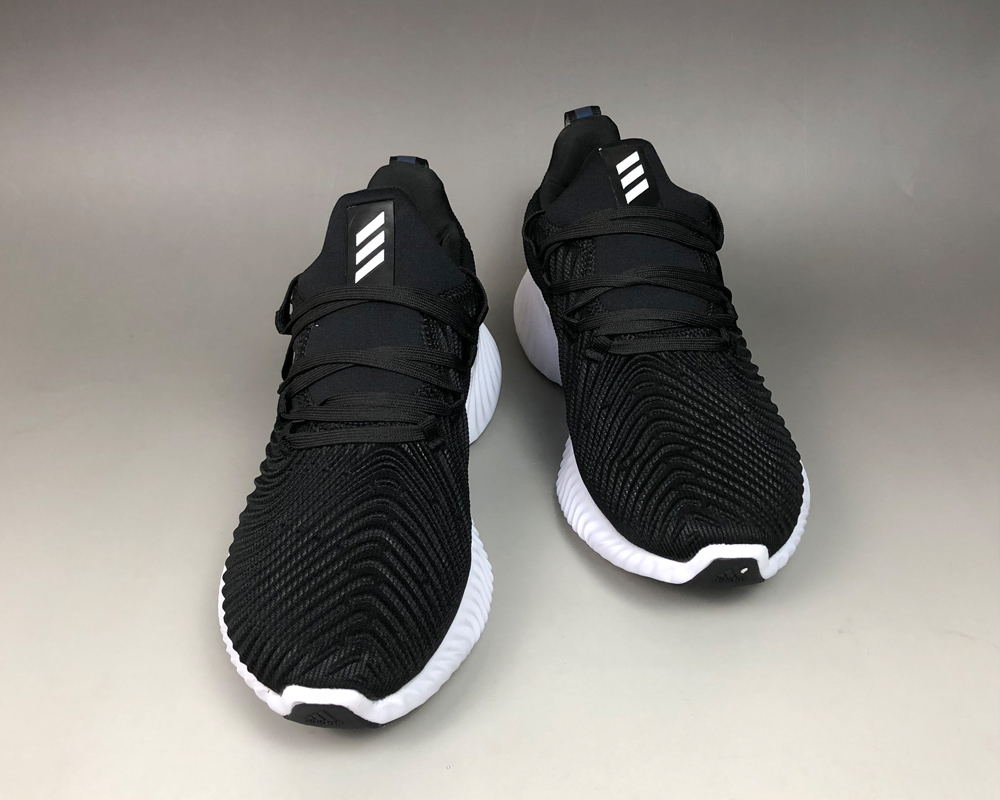 alphabounce instinct black and white