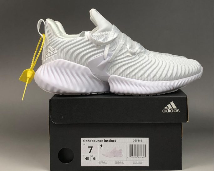 adidas alphabounce instinct triple white