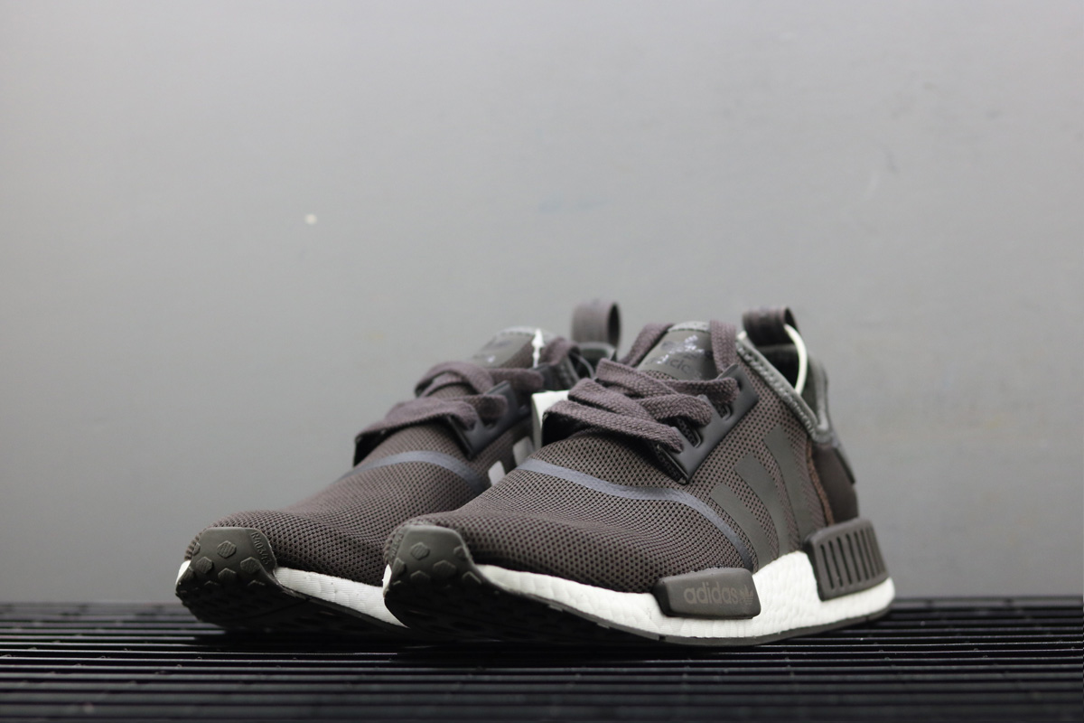 bredde vejkryds kok adidas NMD R1 Trace Grey Metallic/White – The Sole Line