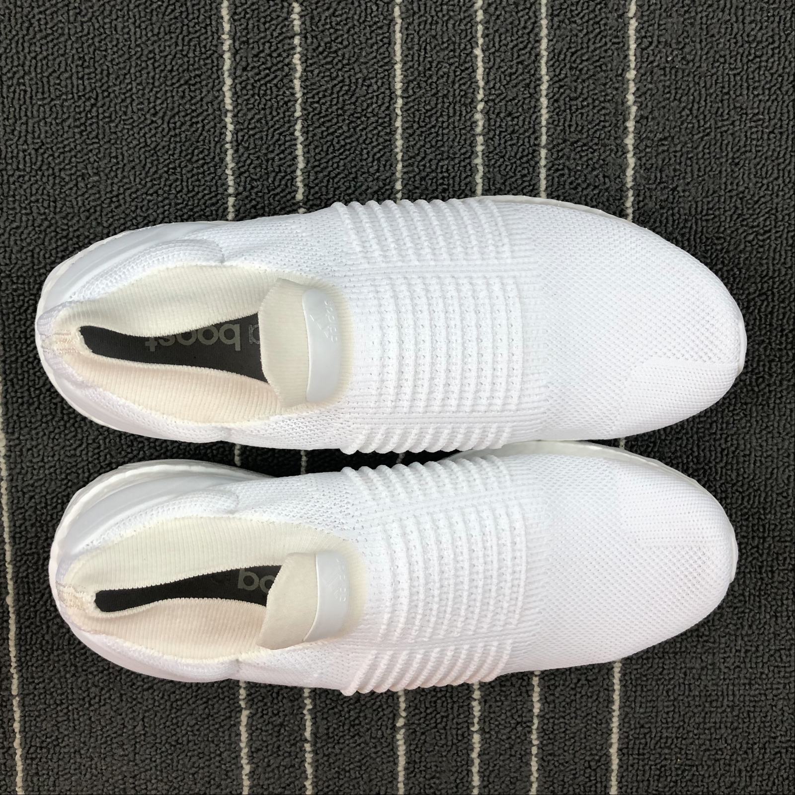 ultra boost laceless triple white