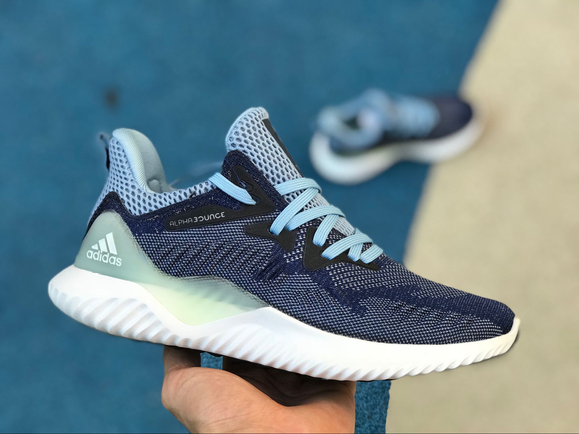 alphabounce beyond adidas