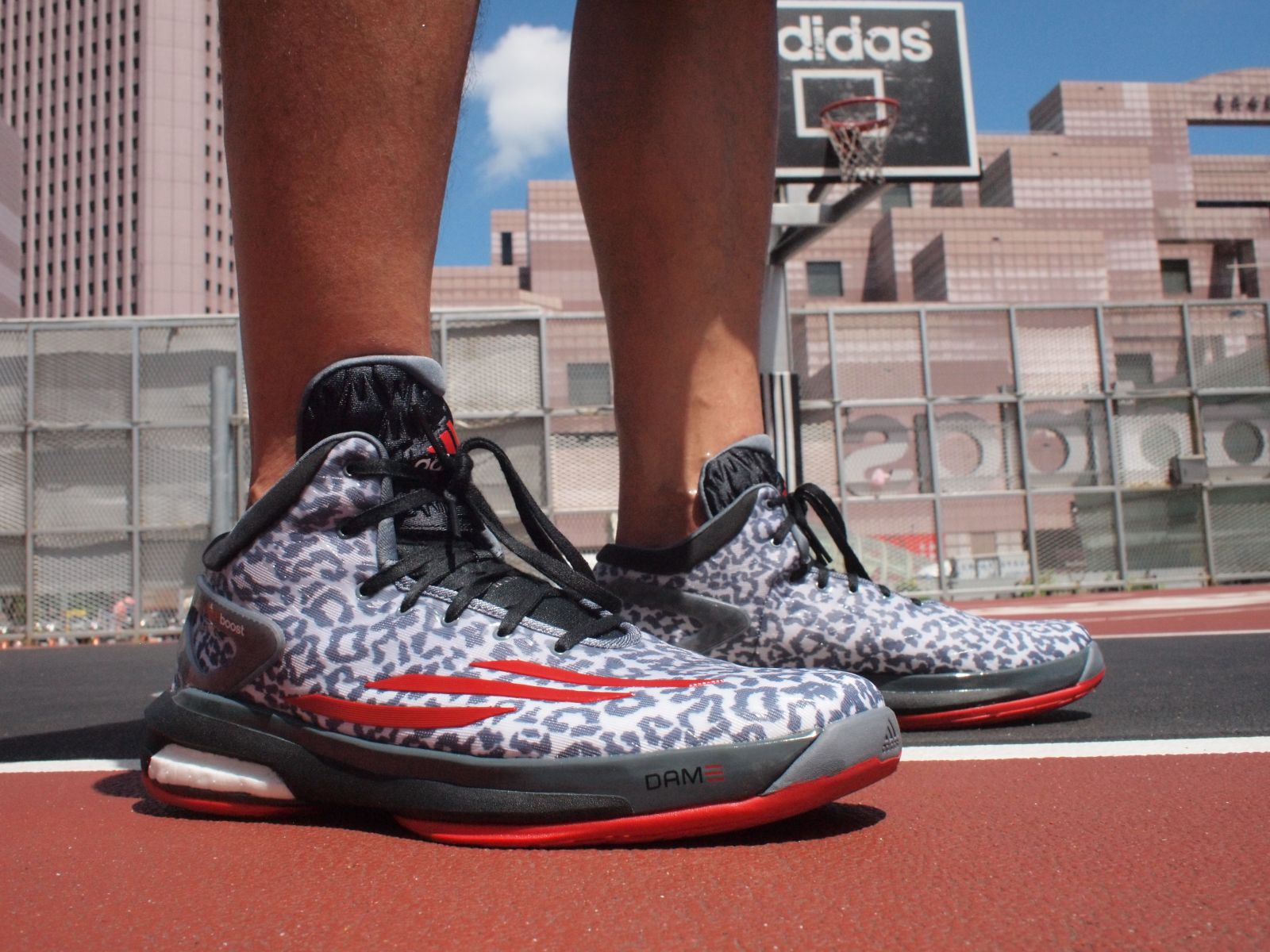 adidas crazylight boost 1