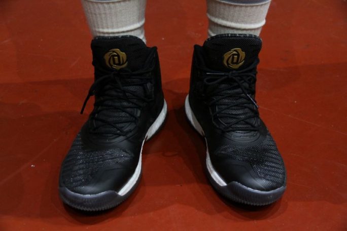 all black derrick rose shoes