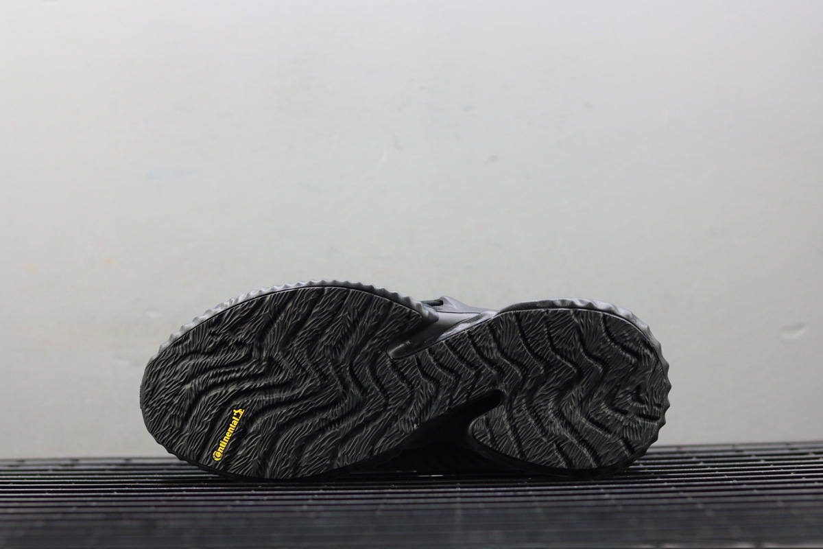 alphabounce instinct triple black