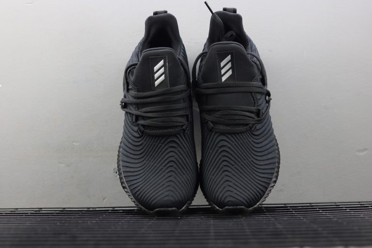 alphabounce instinct triple black