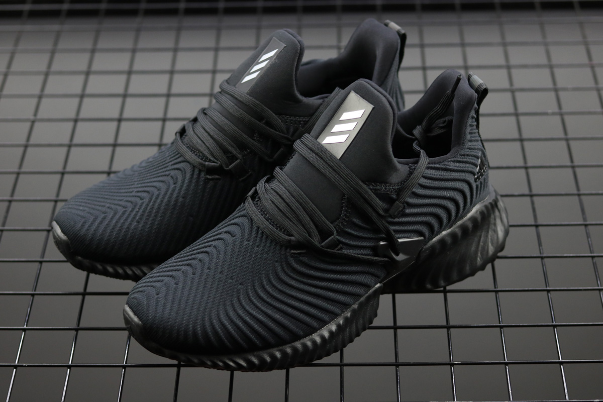 adidas alphabounce black shoes