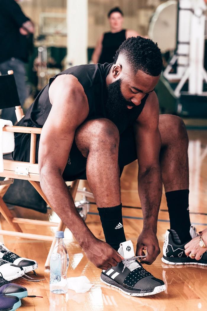 harden vol 3 on feet