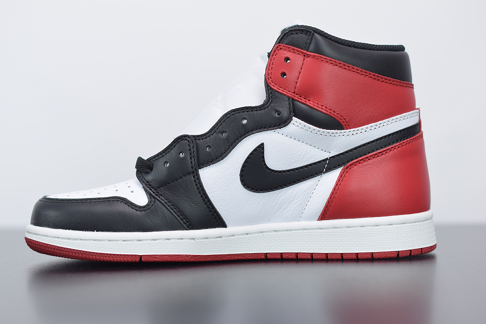 Air Jordan 1 “Black Toe” 555088-125 For Sale – The Sole Line