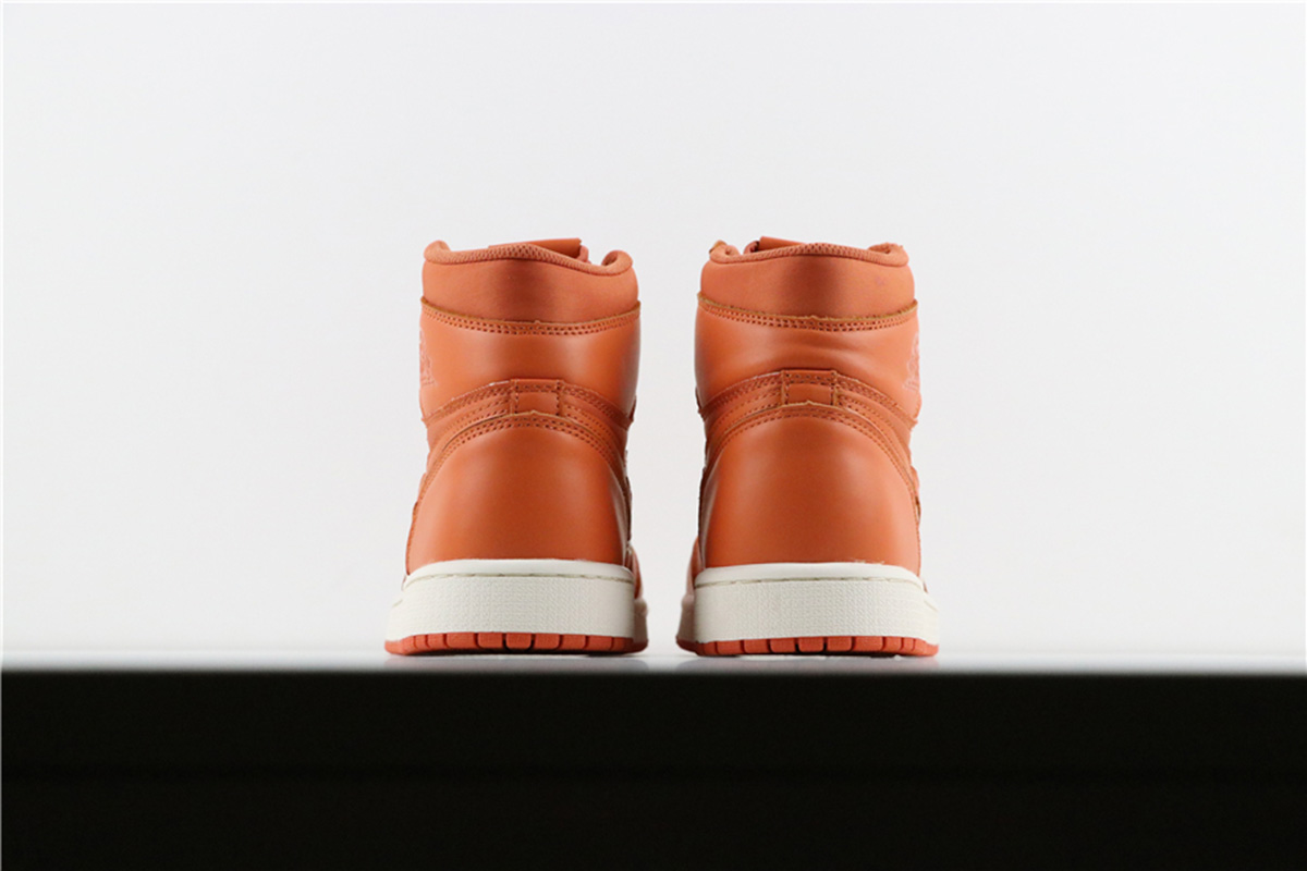 Air-Jordan-1-High-OG-Nike-Air-Vintage-Coral-Sail-3