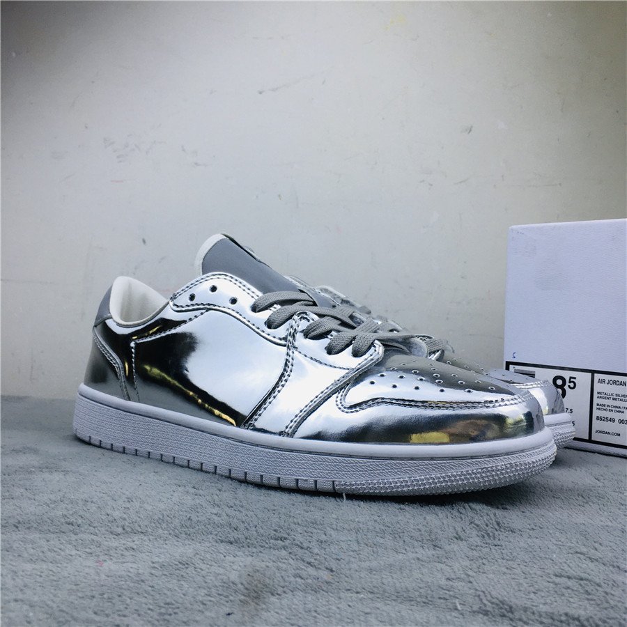 air jordan 1 low pinnacle metallic silver