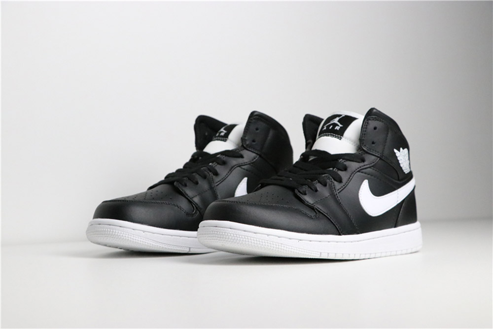jordan mid black white