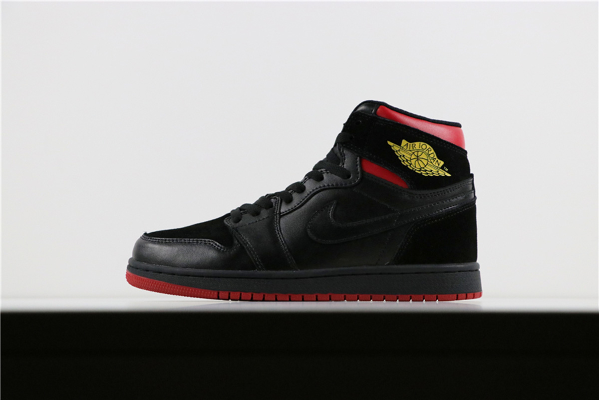 Air Jordan 1 Mid “Last Shot” 554724-076 