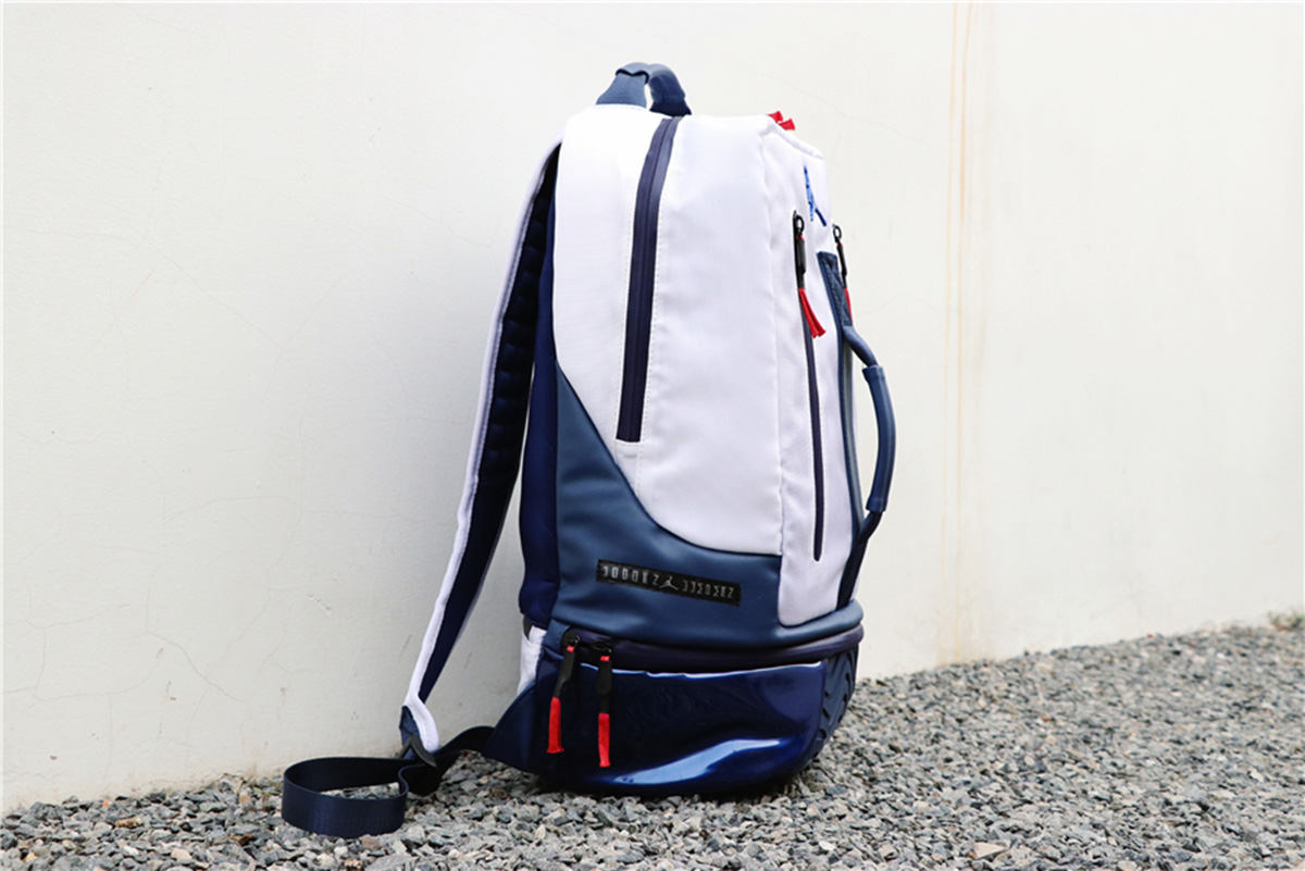 nike air white backpack