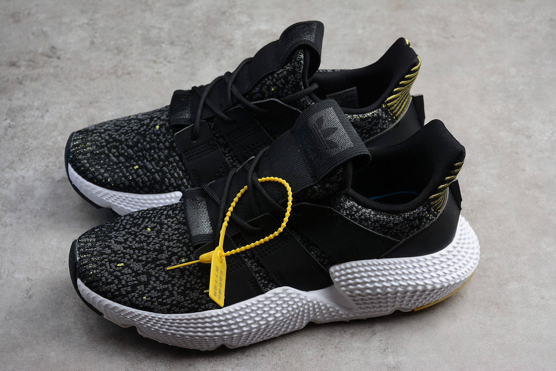 {keywor d} adidas prophere 6
