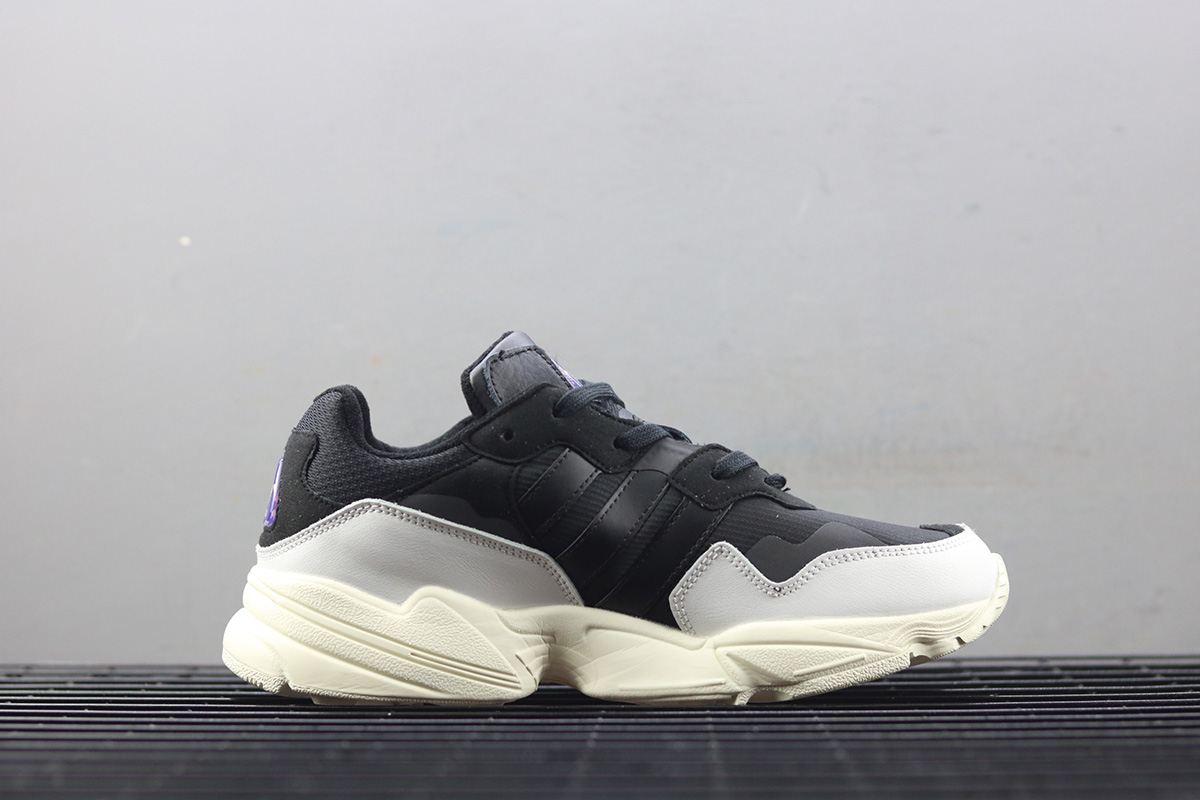 adidas yung core black