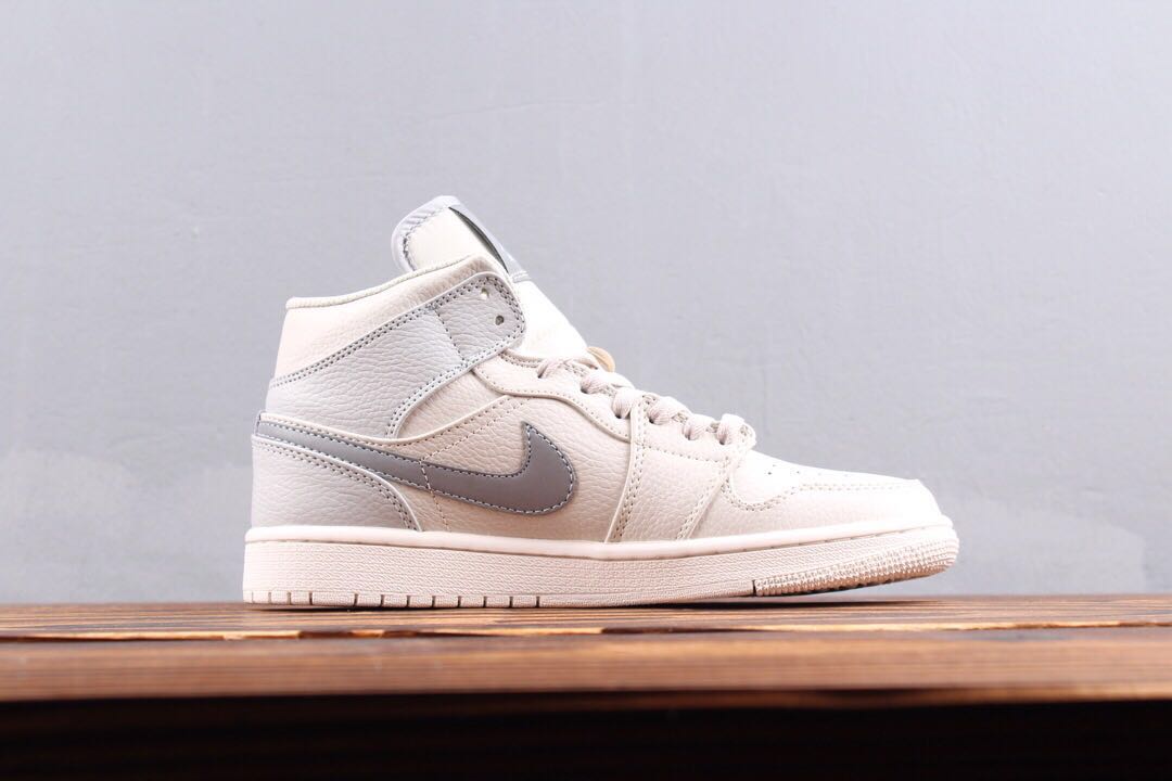 nike fog air 1 light bone