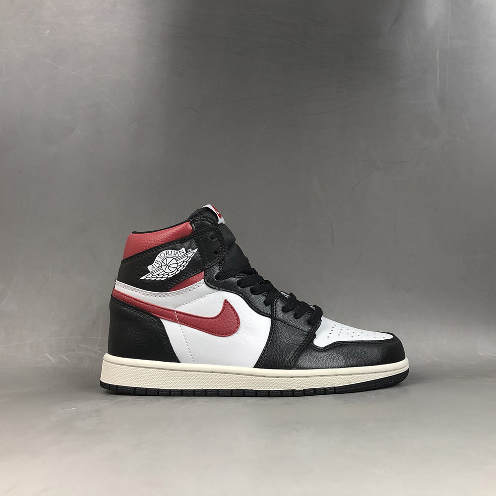 air jordan 1 retro high og black white