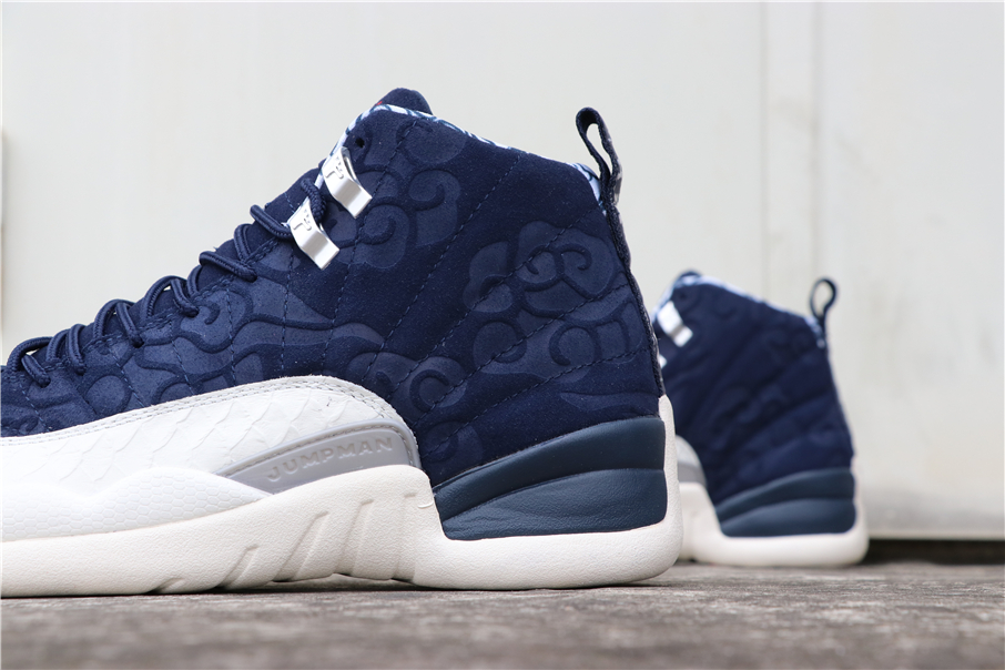jordan 12 flight 3 prezzo