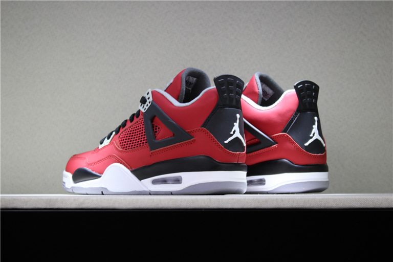 jordan 4 toro red