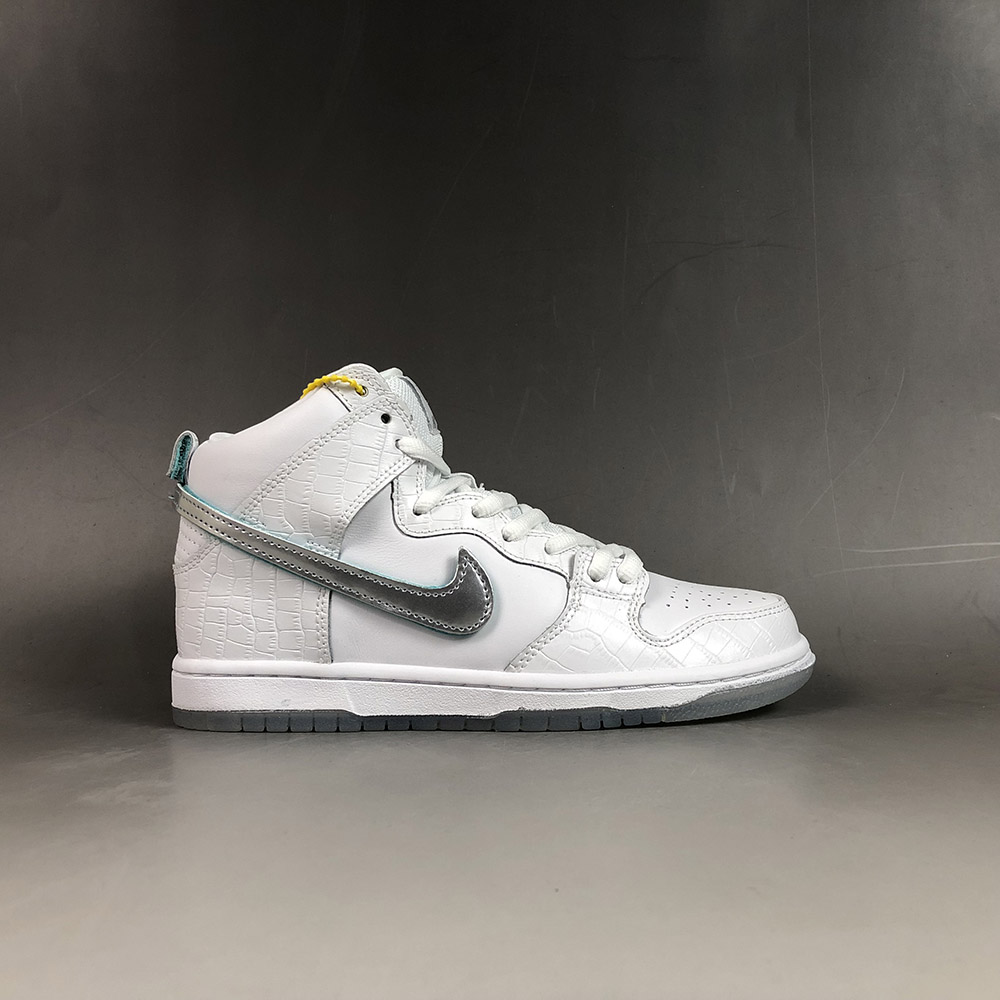 Diamond Supply Co x Nike SB Dunk Low White Diamond For Sale – The Sole Line