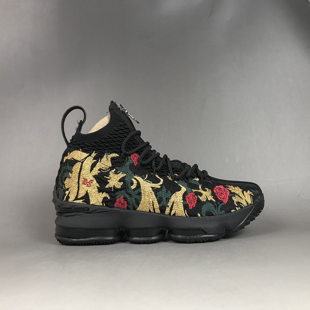 lebron 15 closing ceremony