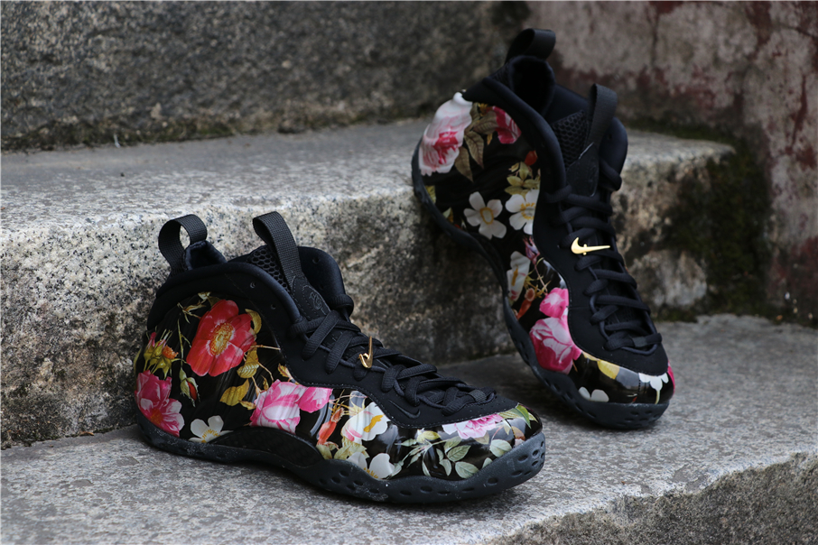 black foams with flowers