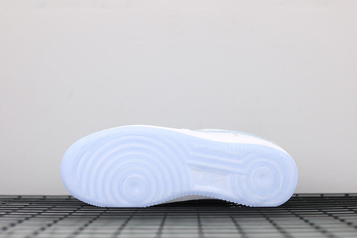 Nike-Air-Force-1-Premium-Ladainian-Tomlinson-White-Ice-Blue-2