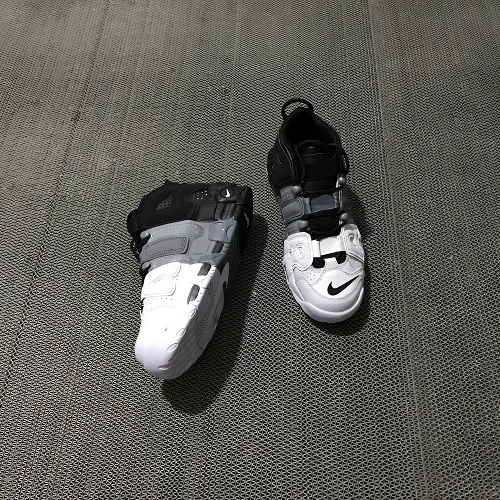 nike uptempo tri color