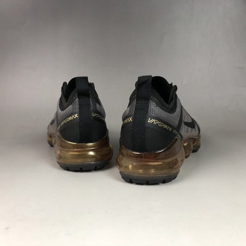 nike air vapormax 2019 black metallic gold