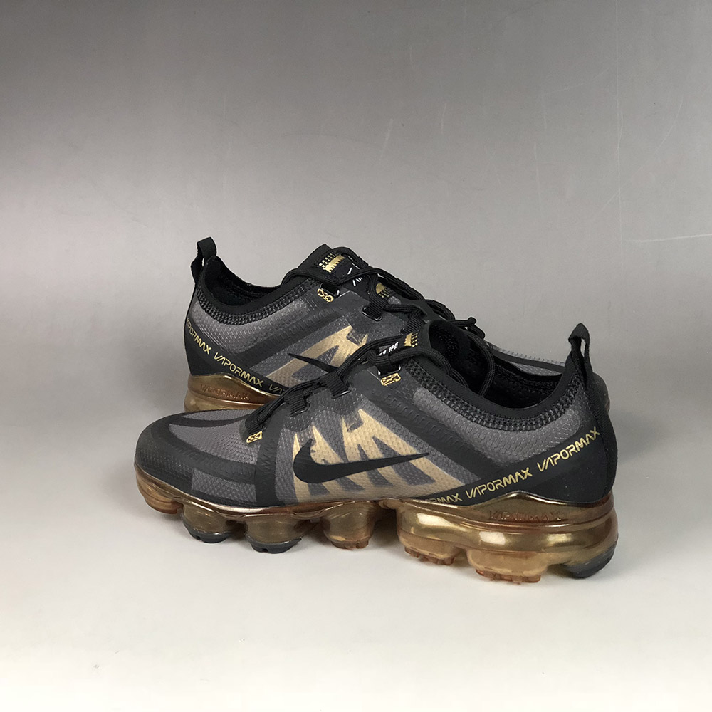 vapormax 2019 black gold