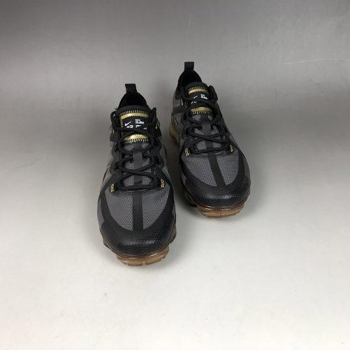 nike air vapormax 2019 black metallic gold