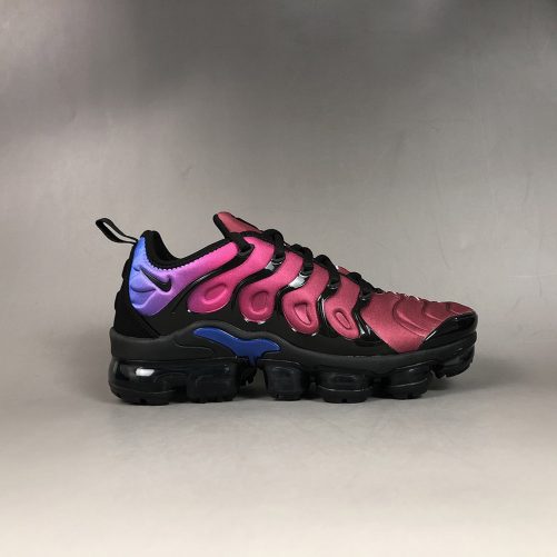 nike air vapormax plus hyper violet