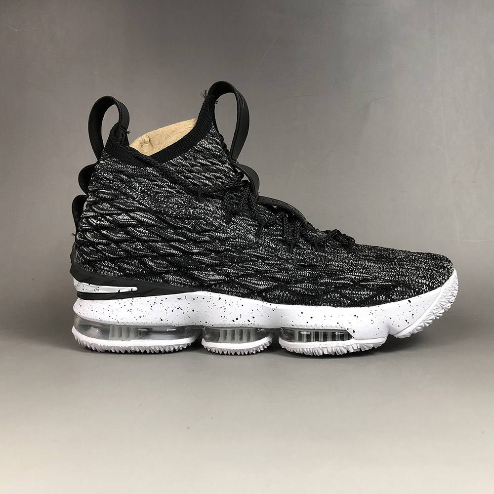 Nike LeBron 15 'Ashes' Black/White 