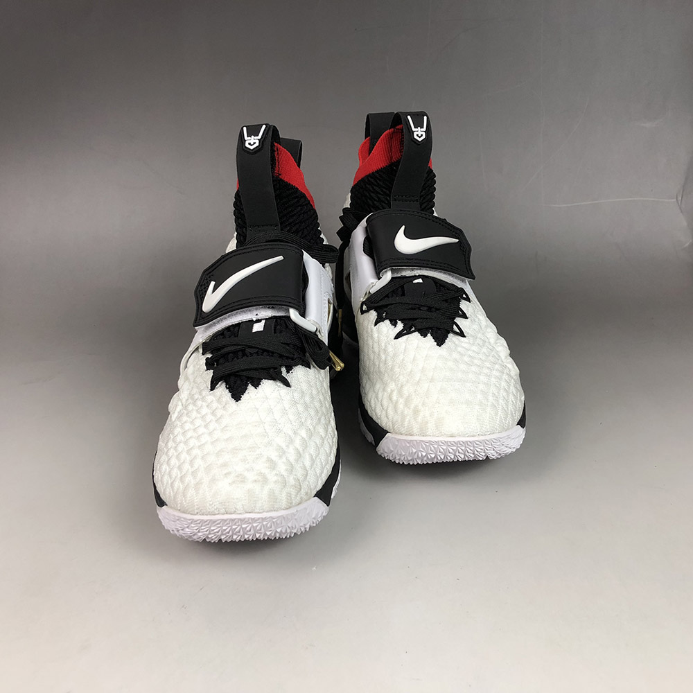 nike lebron 15 diamond turf for sale