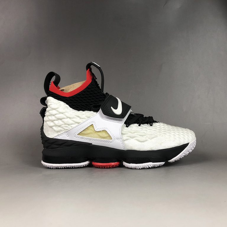 lebron 15 diamond turf white