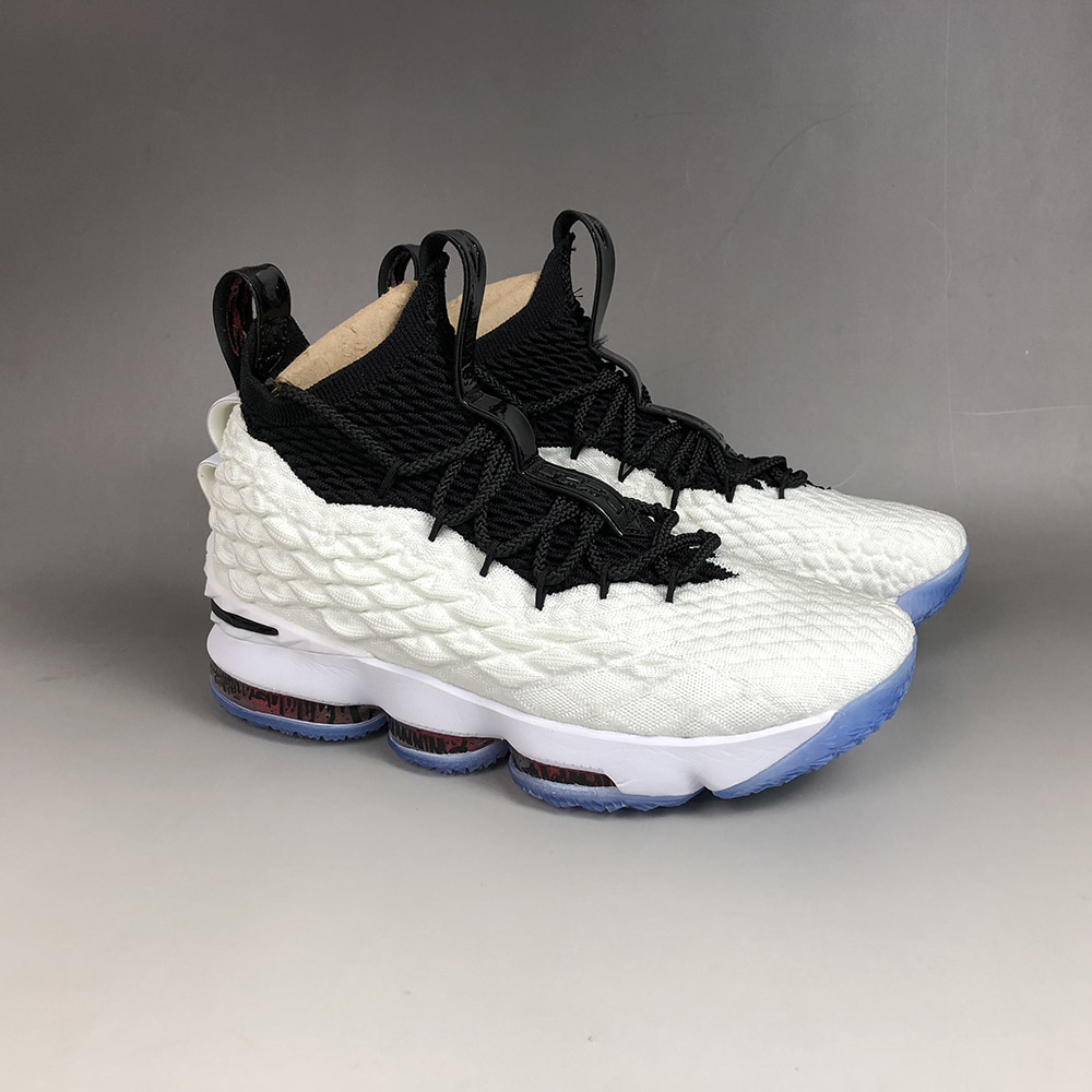 graffiti lebron 15