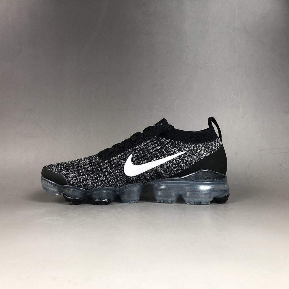 Nike mens Air Vapormax Flyknit 3 Running Shoes 14 White