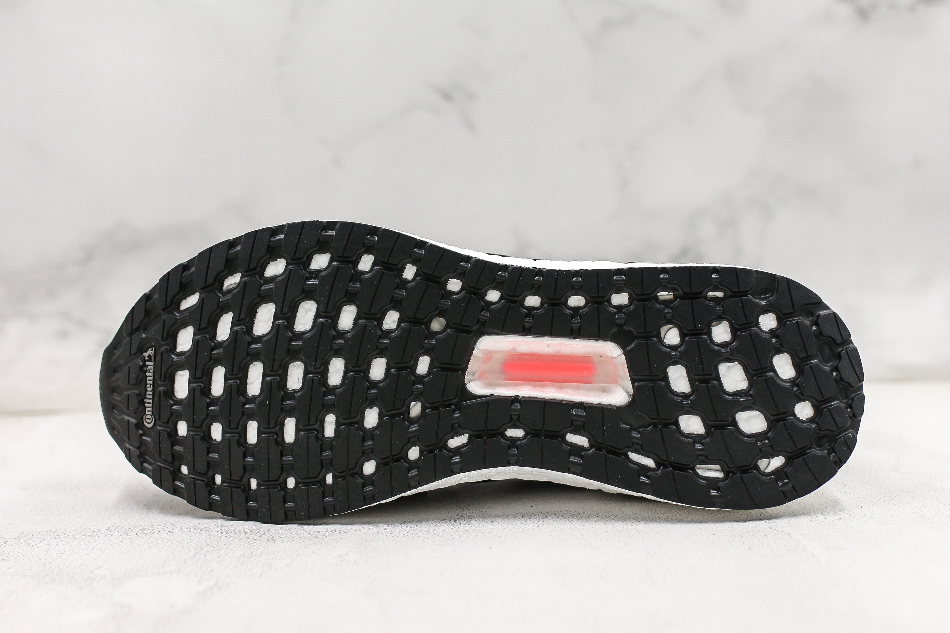ultraboost dark pixel
