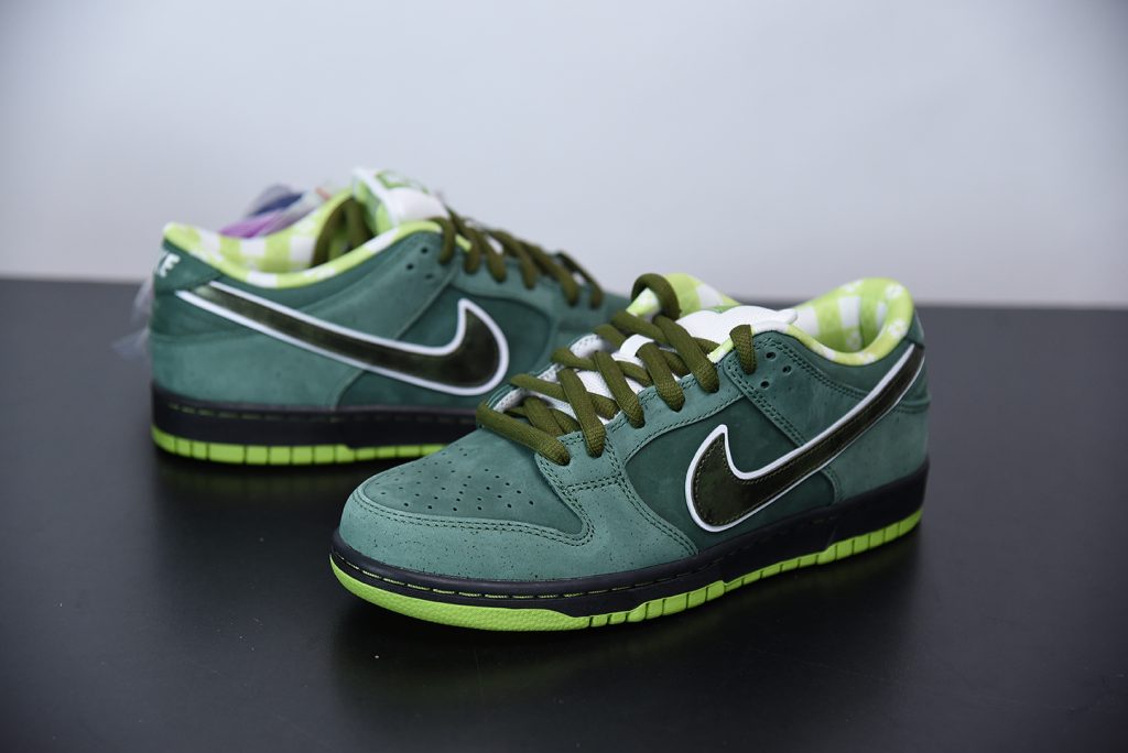 green lobster dunks