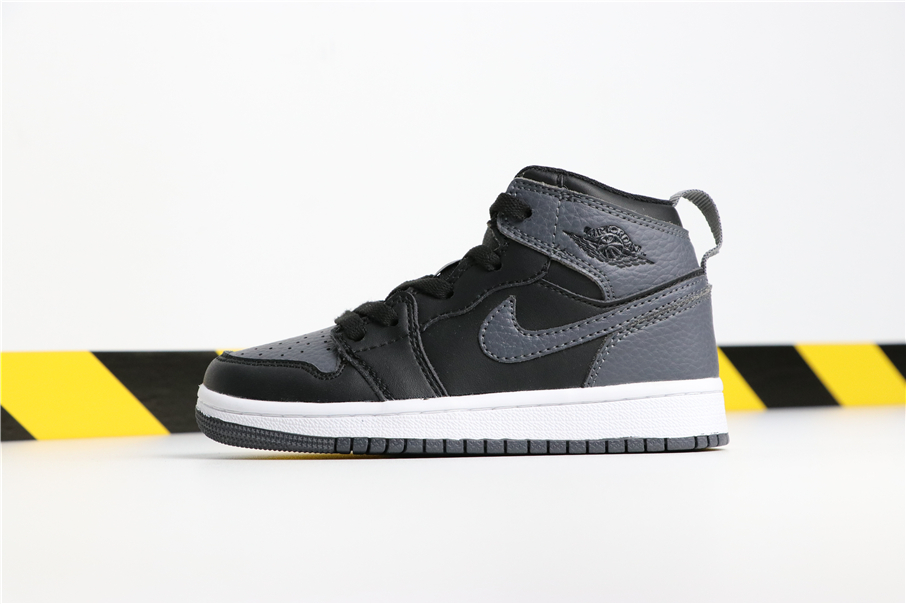 Reactor Luchtvaartmaatschappijen Cordelia Kid's Air Jordan 1 “Shadow” Black/Medium Grey For Sale – The Sole Line Reactor Luchtvaartmaatschappijen Cordelia Kid's Air Jordan 1 “Shadow” Black/Medium Grey For Sale – The Sole Line